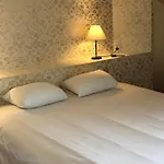 Hotel The Originals City, La Cour Carrée, Eu 3*