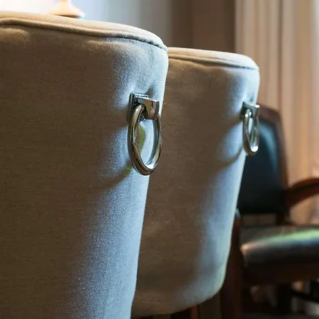 The Originals City, La Cour Carree, Eu