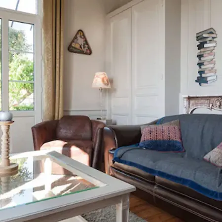 The Originals City, La Cour Carree, Eu 3* Eu (Seine-Maritime)