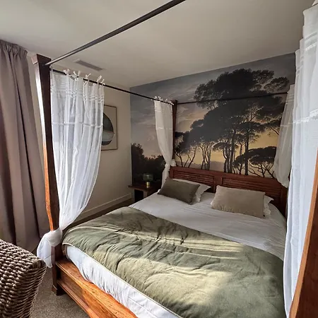 The Originals City, La Cour Carrée, Eu Hotel Eu (Seine-Maritime)