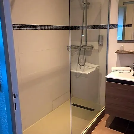 Hotel The Originals City, La Cour Carree, Eu 3*