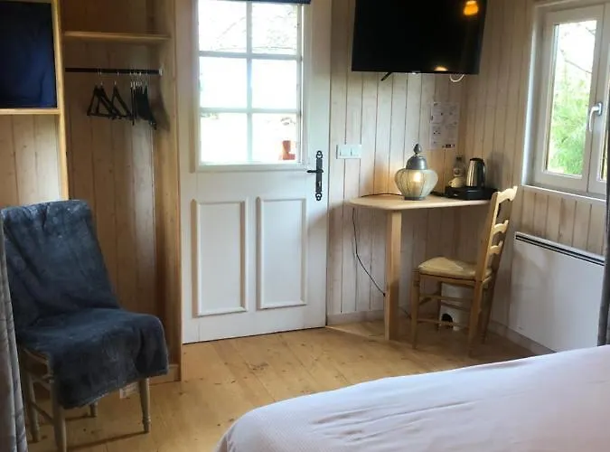 The Originals City, La Cour Carrée, Eu 3* Eu (Seine-Maritime)