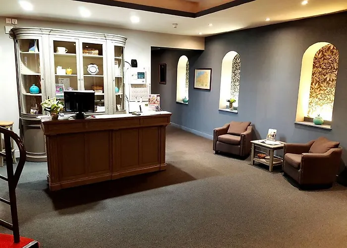 The Originals City, La Cour Carree, Eu