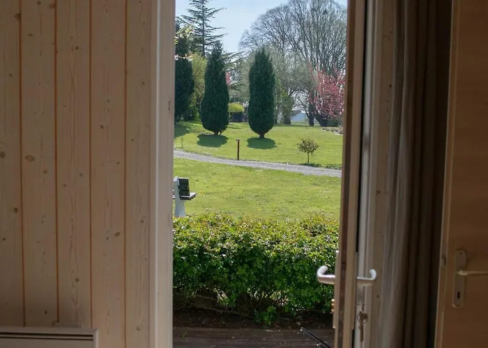 Hotel The Originals City, La Cour Carrée, Eu