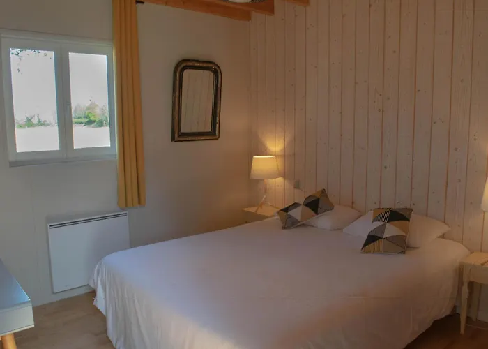 The Originals City, La Cour Carrée, Eu