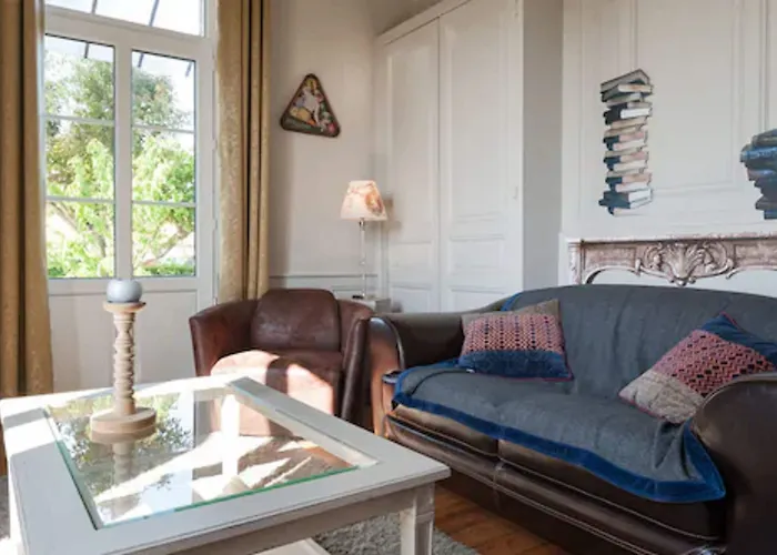 The Originals City, La Cour Carree, Eu 3* Eu (Seine-Maritime)