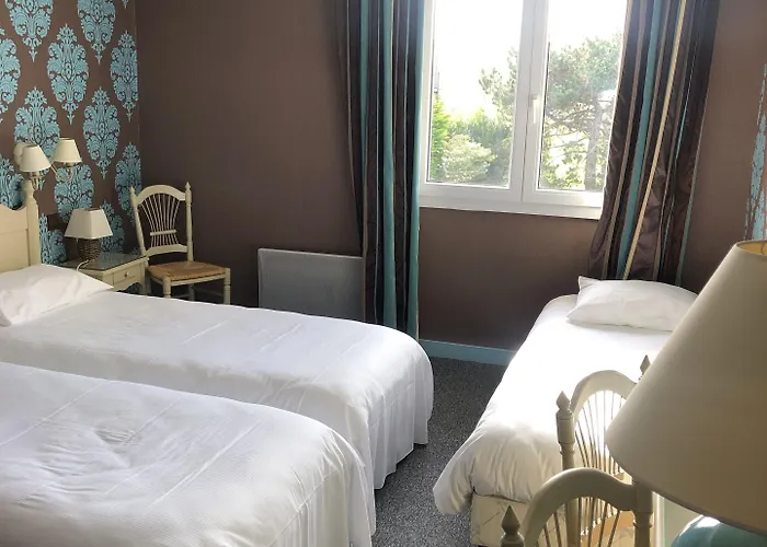 Hotel The Originals City, La Cour Carrée, Eu Eu (Seine-Maritime)