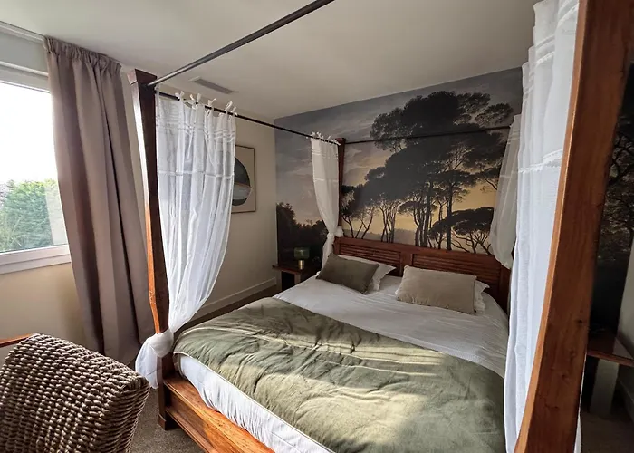 The Originals City, La Cour Carrée, Eu Hotel Eu (Seine-Maritime)