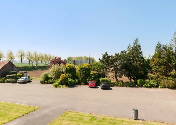 Hotel The Originals City, La Cour Carrée, Eu